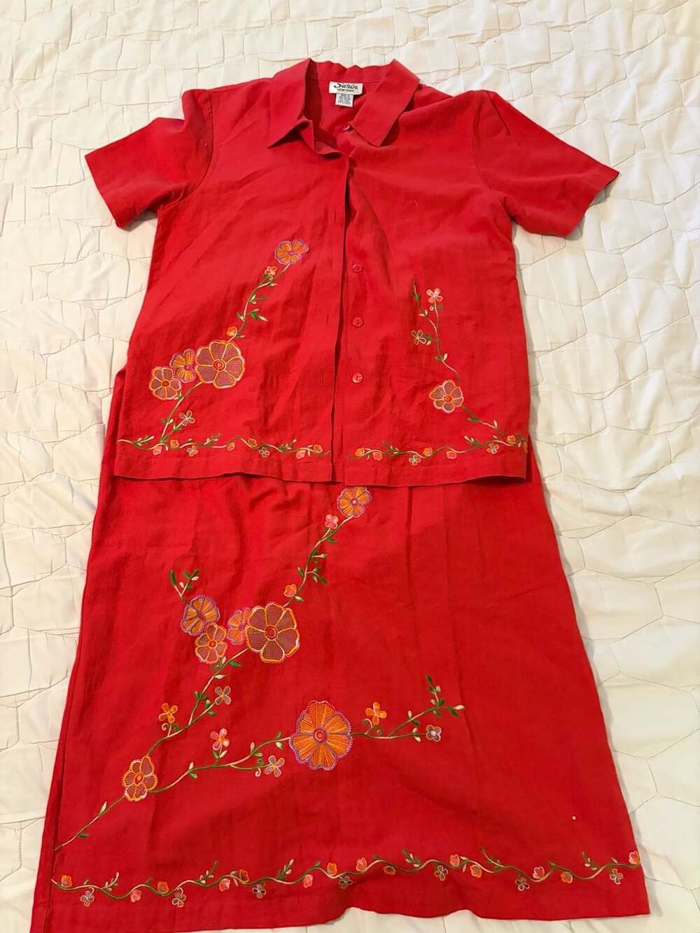 Sarin New York Red Linen Blend Embroidered Floral 2-Piece Set Size M